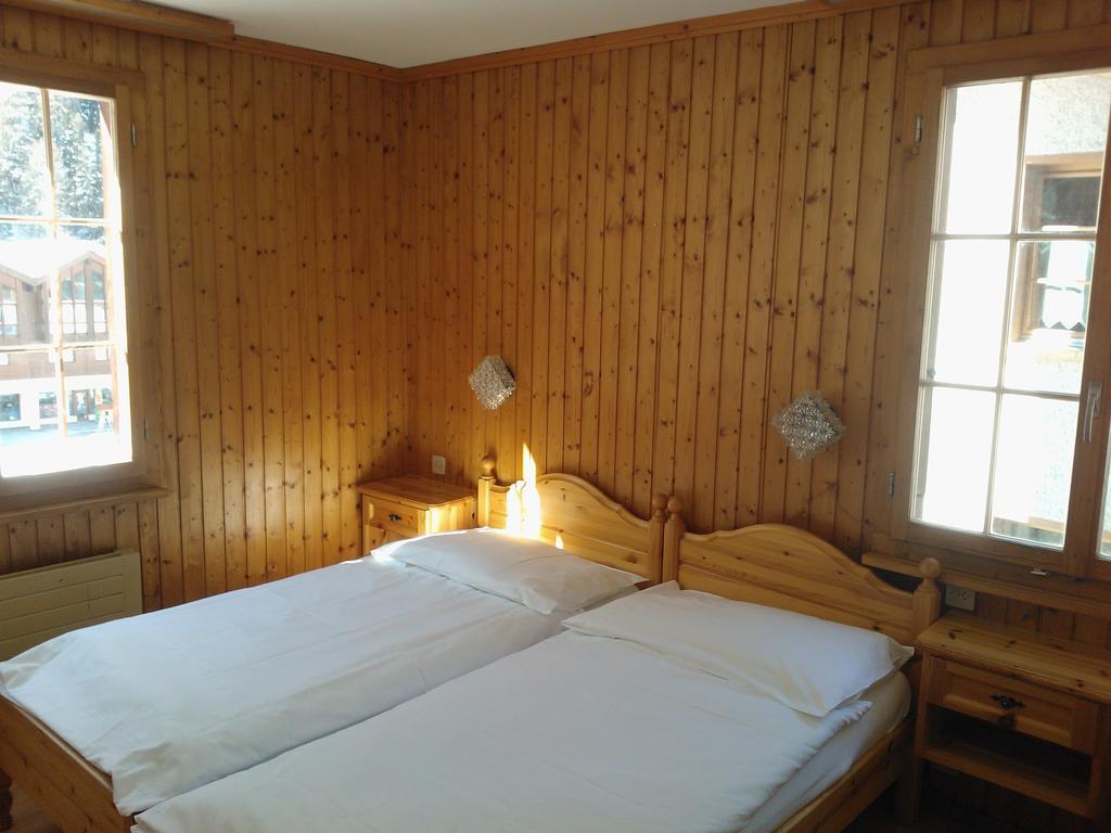 Hotel - Petit-Dejeuner Le Trift Zinal Pokój zdjęcie